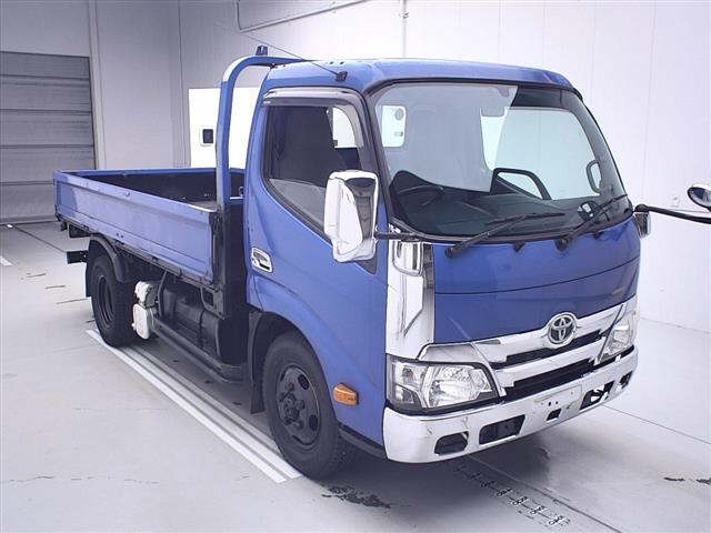 TOYOTA DYNA