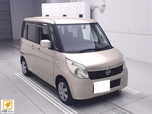 NISSAN ROOX