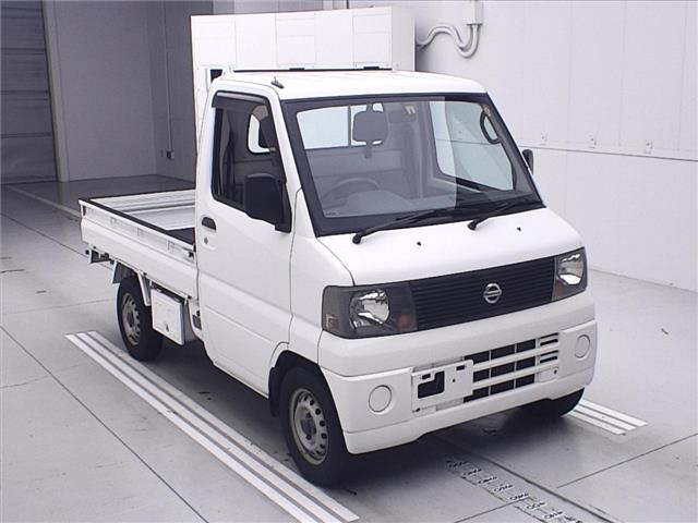 NISSAN CLIPPER TRUCK