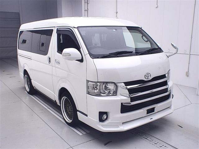 TOYOTA REGIUS ACE VAN