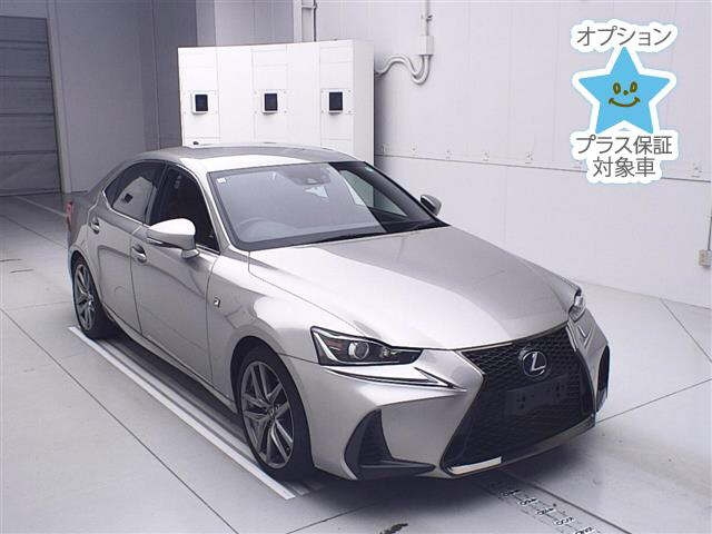 LEXUS IS
