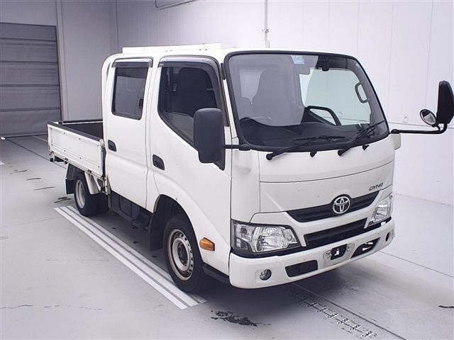 TOYOTA DYNA