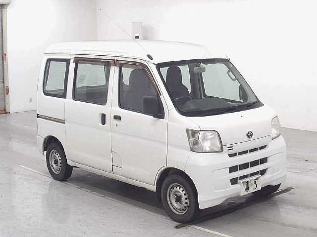 TOYOTA PIXIS VAN