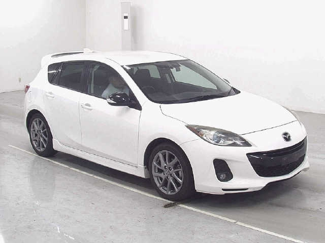 MAZDA AXELA