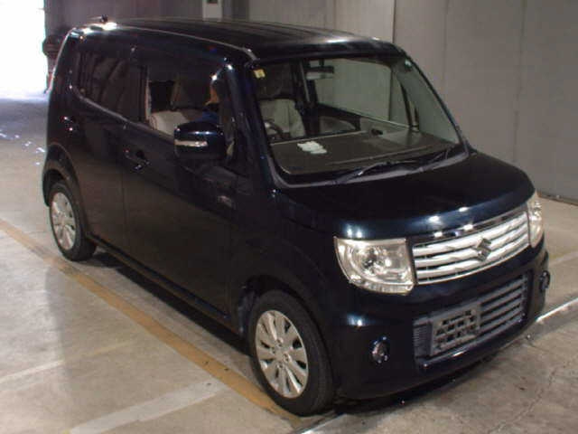 SUZUKI MRWAGON