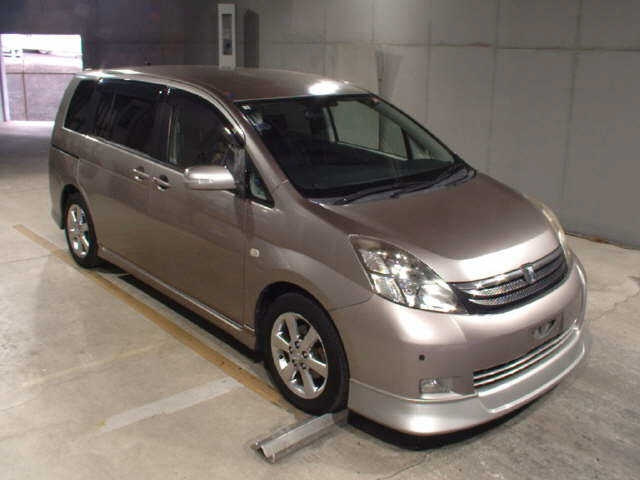 TOYOTA ISIS