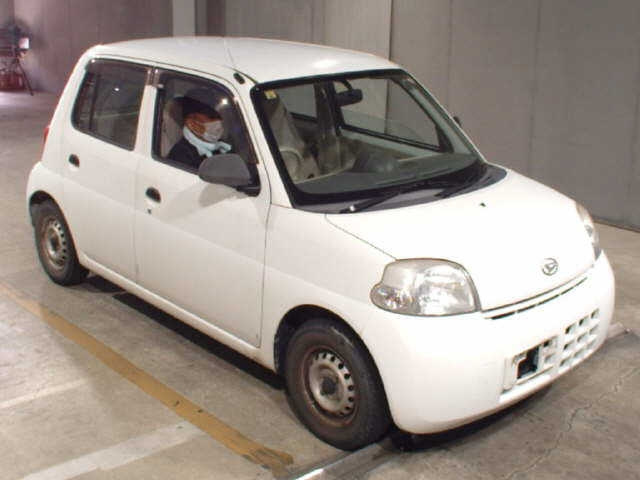 DAIHATSU ESSE