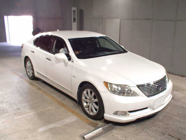 LEXUS LS