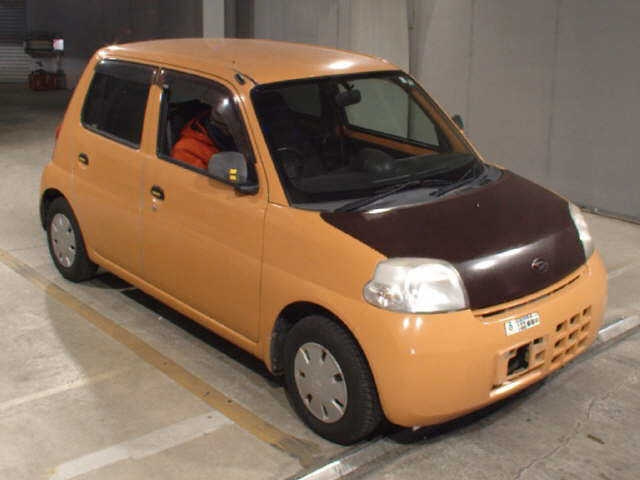 DAIHATSU ESSE