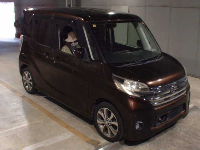 NISSAN DAYZ ROOX