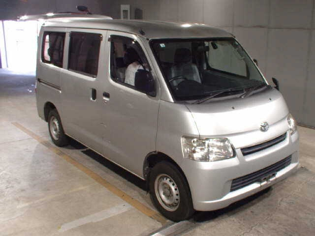 TOYOTA LITE ACE VAN