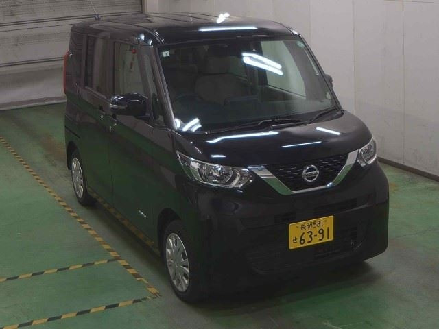 NISSAN ROOX