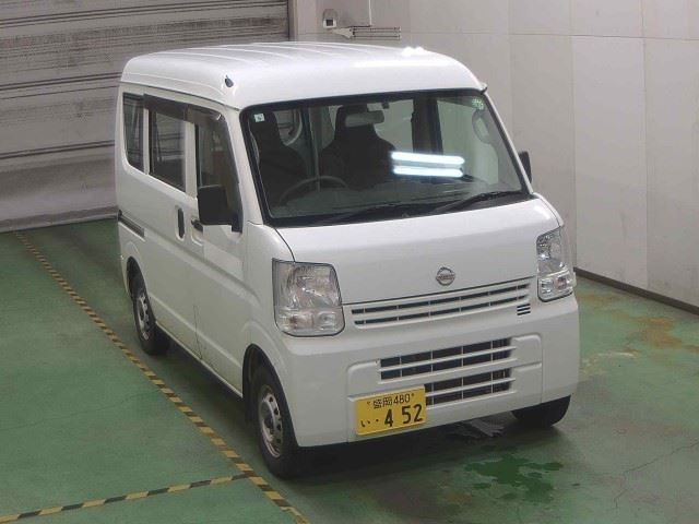 NISSAN CLIPPER VAN
