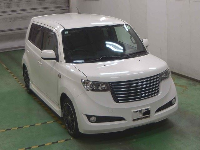 TOYOTA BB
