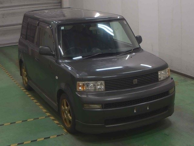 TOYOTA BB