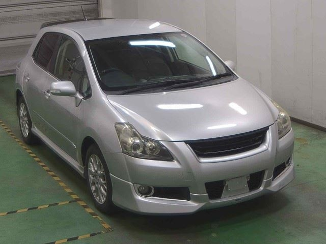 TOYOTA BLADE