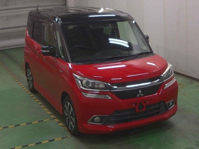 MITSUBISHI DELICA D2