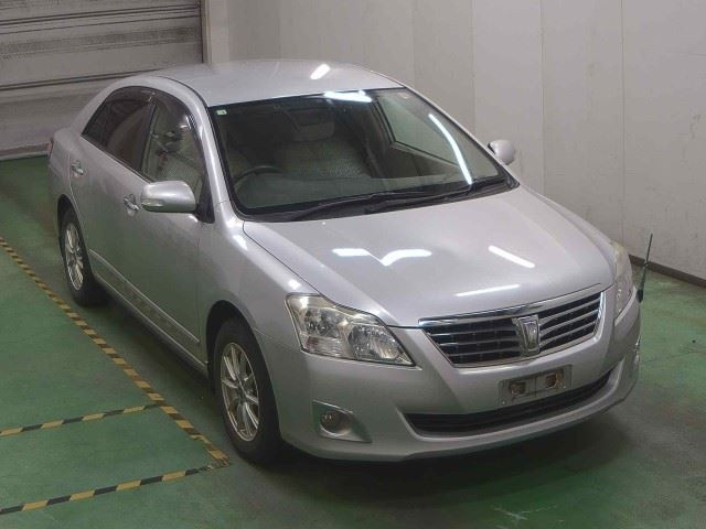 TOYOTA PREMIO