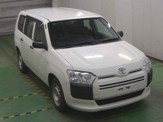 TOYOTA SUCCEED