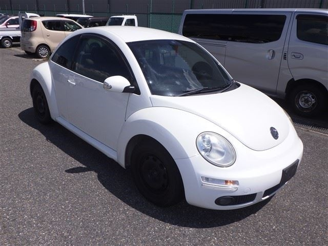 VOLKSWAGEN NEW BEETLE