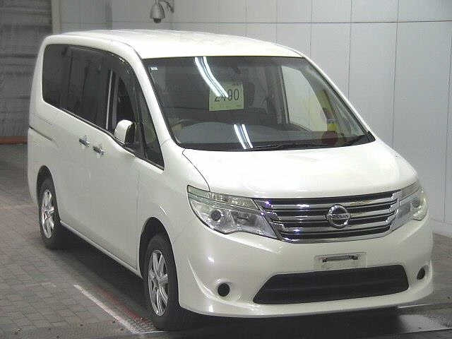 NISSAN SERENA