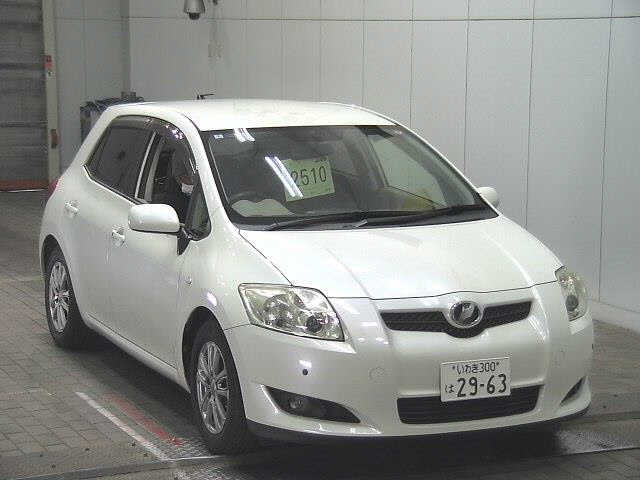 TOYOTA AURIS