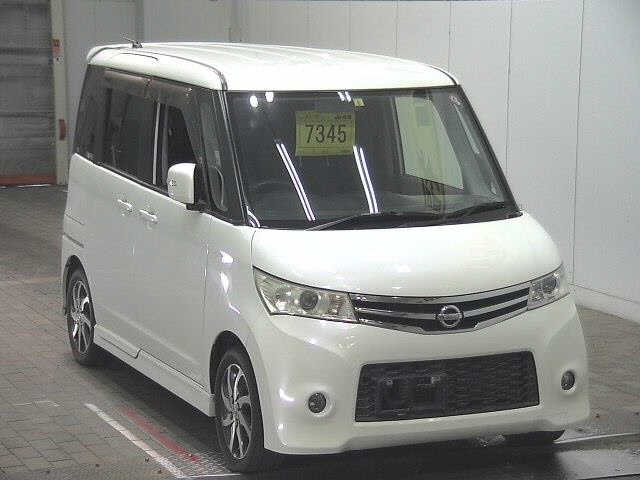 NISSAN ROOX
