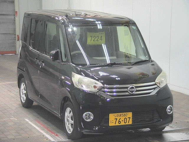 NISSAN DAYZ ROOX