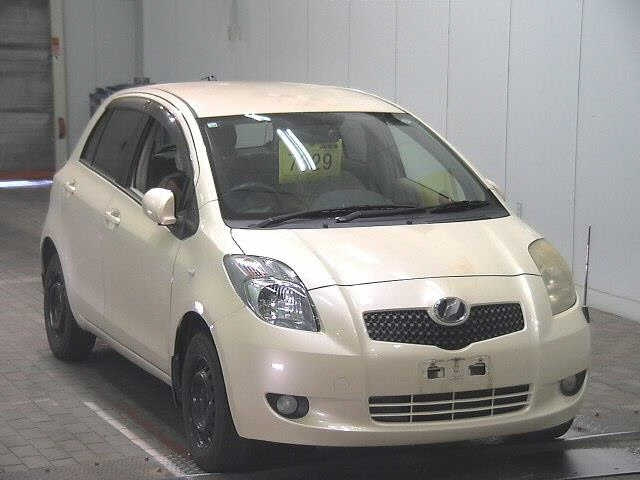 TOYOTA VITZ