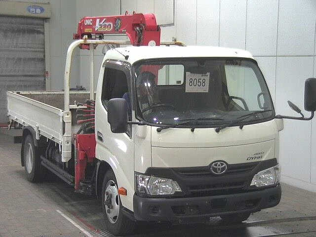 TOYOTA DYNA