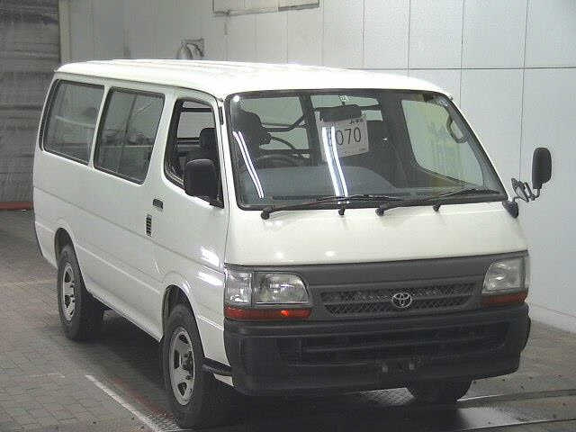 TOYOTA REGIUS ACE VAN