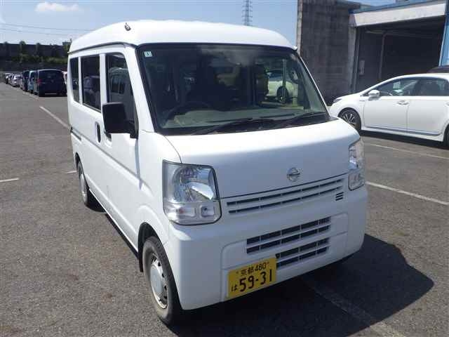 NISSAN CLIPPER VAN