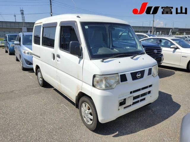 NISSAN CLIPPER VAN