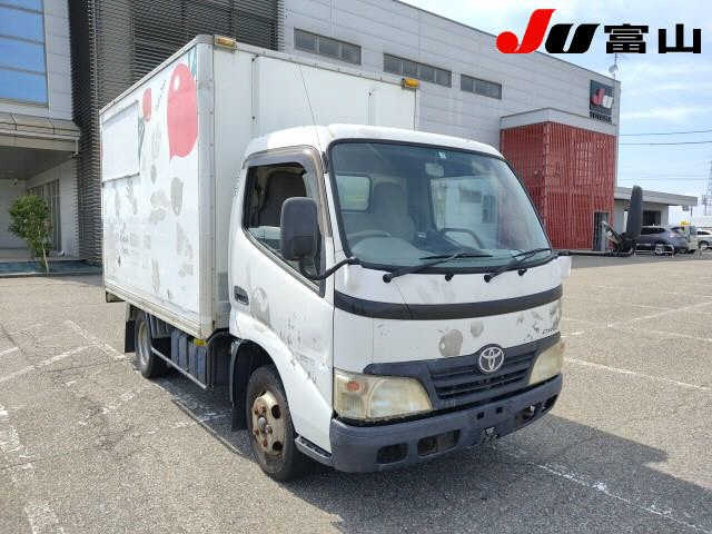 TOYOTA DYNA