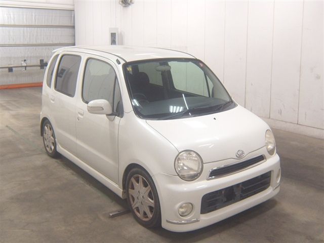 DAIHATSU MOVE LATTE