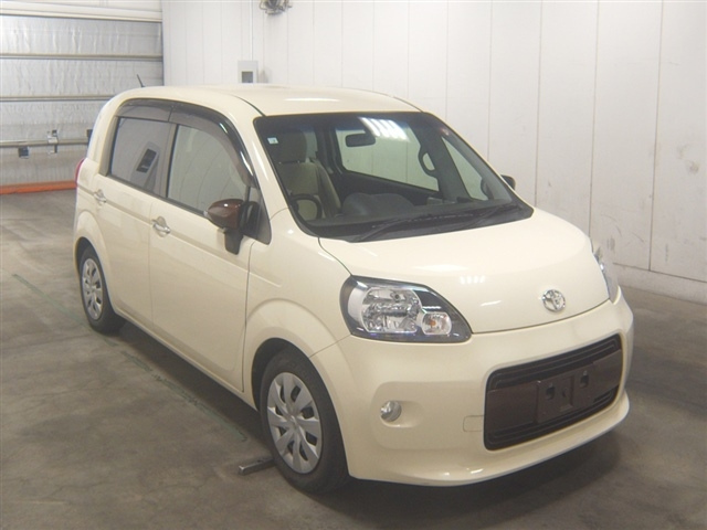 TOYOTA PORTE