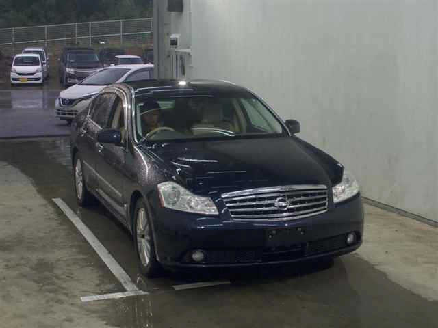 NISSAN FUGA