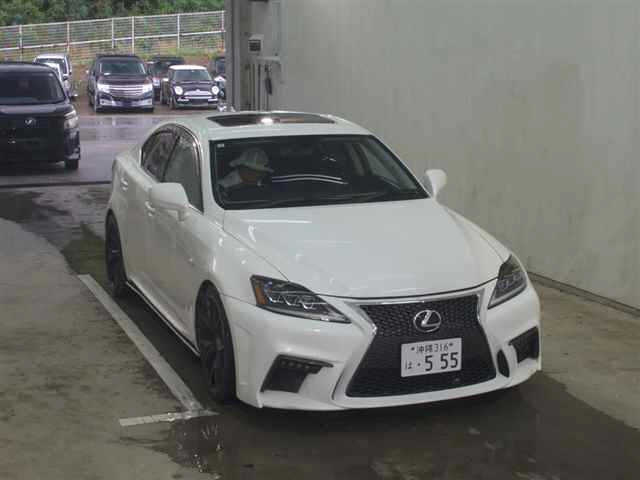 LEXUS IS