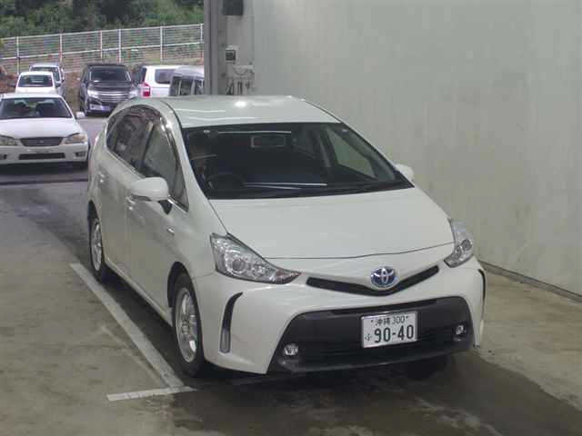 TOYOTA PRIUS ALPHA