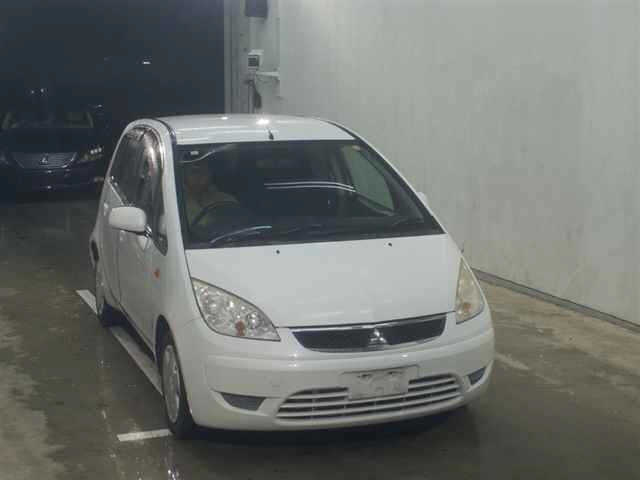 MITSUBISHI COLT