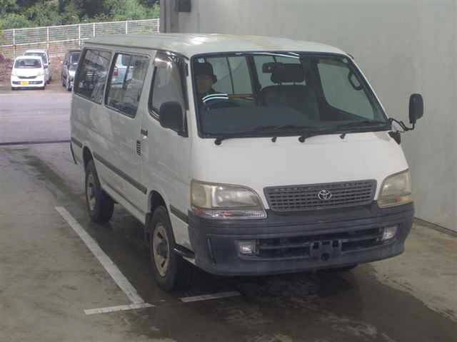 TOYOTA HIACE