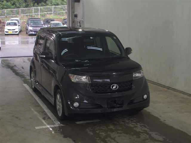 TOYOTA BB