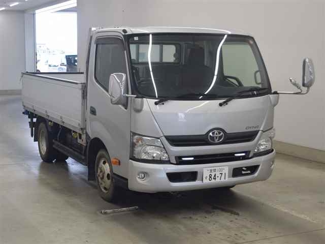 TOYOTA DYNA