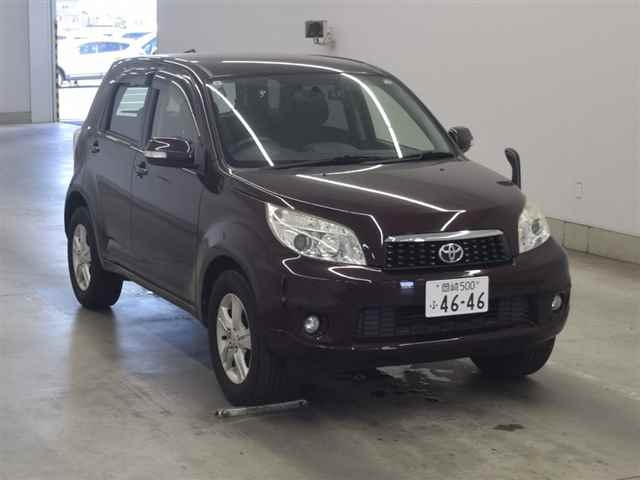 TOYOTA RUSH