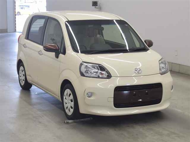 TOYOTA PORTE