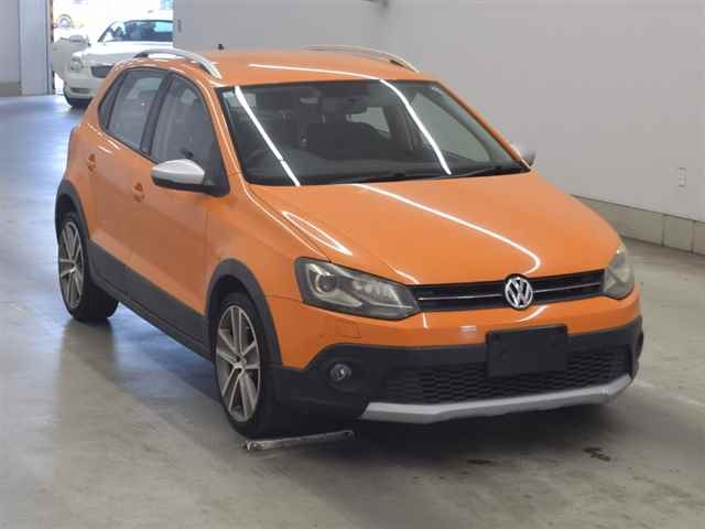 VOLKSWAGEN CROSS POLO
