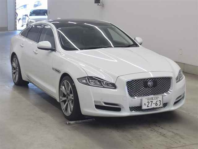 JAGUAR XJ SERIES
