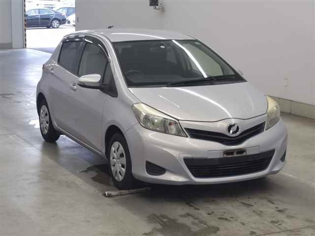 TOYOTA VITZ