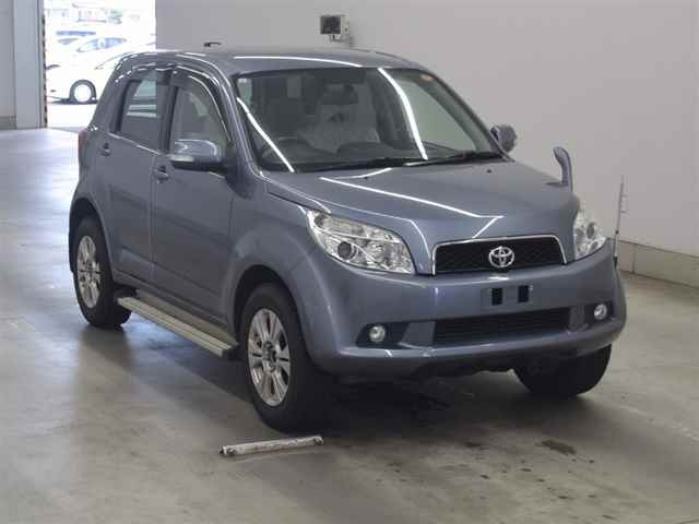 TOYOTA RUSH