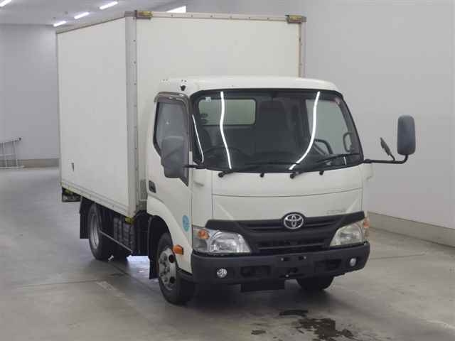 TOYOTA DYNA
